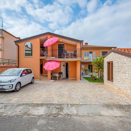 Ferucio House With Apartments อูมัค ภายนอก รูปภาพ